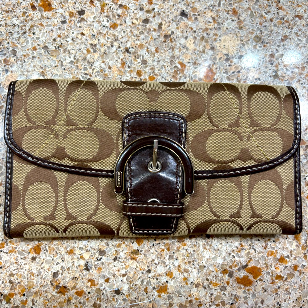 Coach wallet